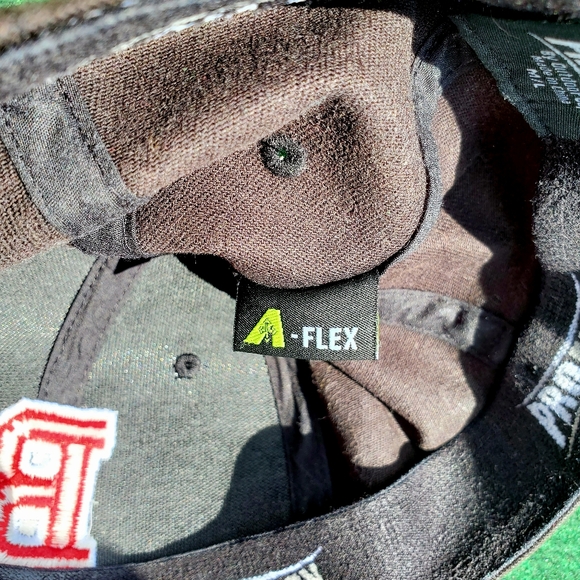 Boston Red Sox MLB Proflex Hat Cap Adult Size M/L Flex Fit Black/Red - Picture 6 of 8